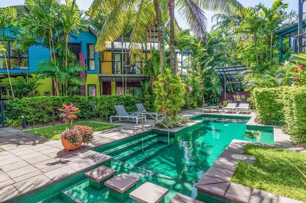 Dreamcatcher Beach-Side Apartments Port Douglas