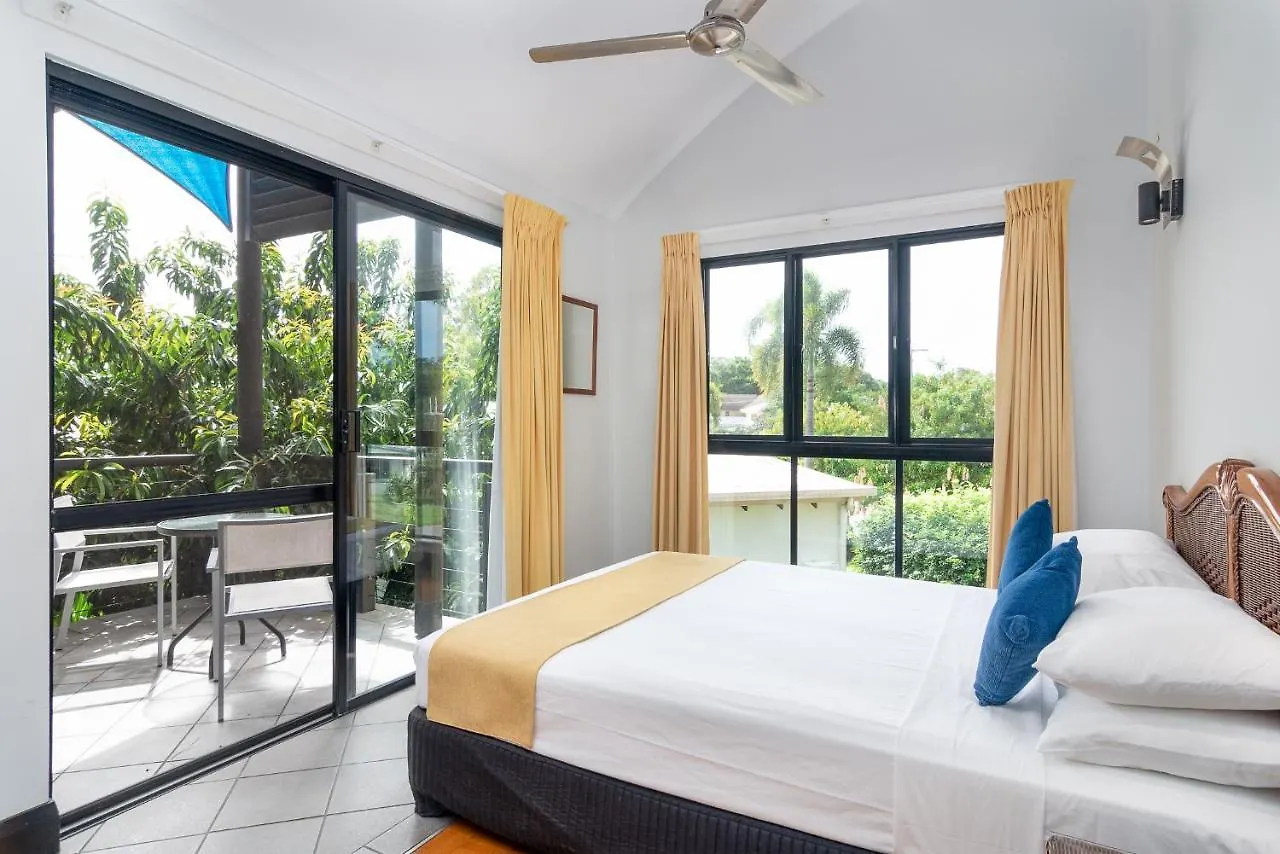 Dreamcatcher Beach-Side Apartments Port Douglas Aparthotel