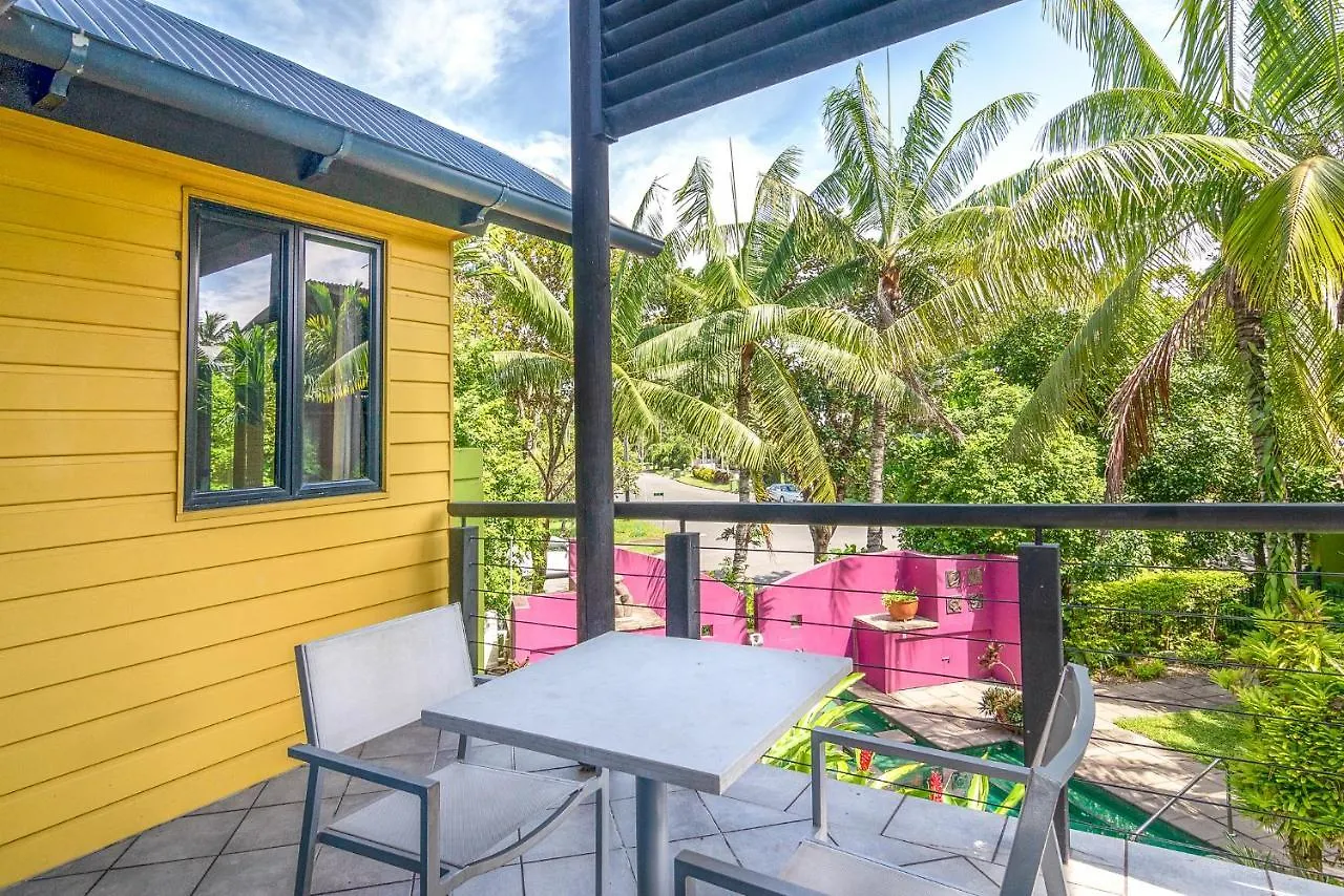 Aparthotel Dreamcatcher Beach-Side Apartments Port Douglas