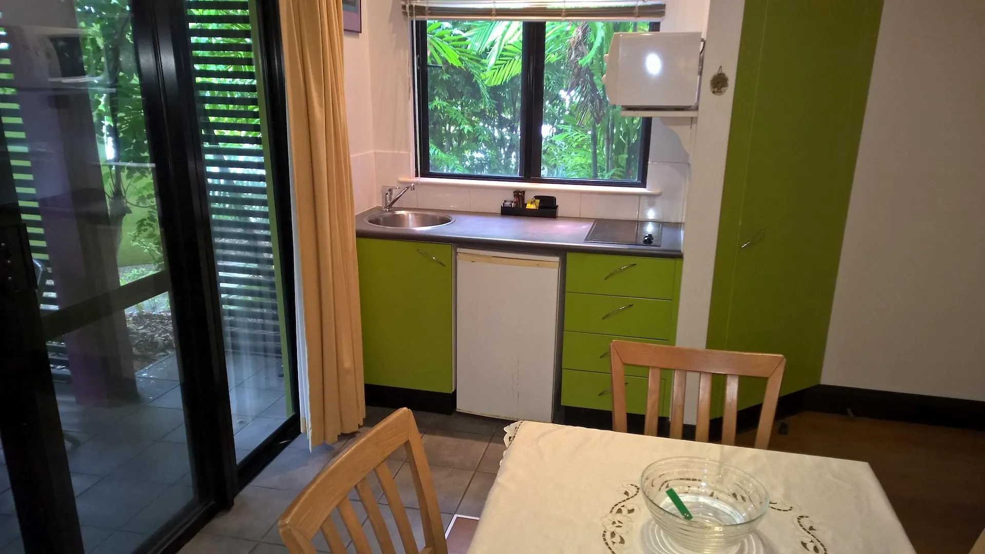 Dreamcatcher Beach-Side Apartments Port Douglas