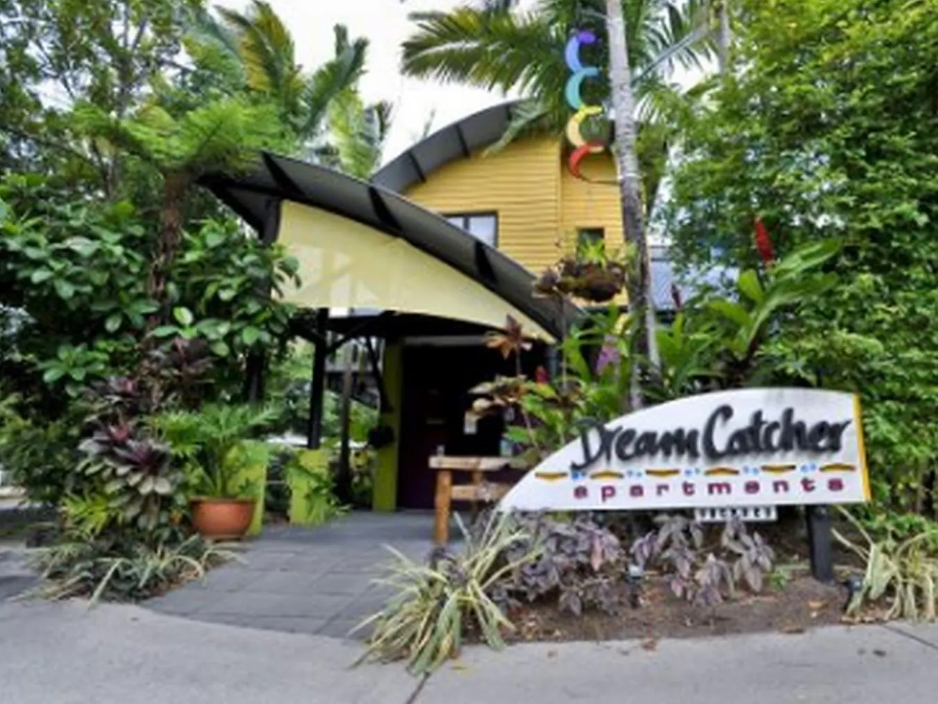 Aparthotel Dreamcatcher Beach-Side Apartments Port Douglas
