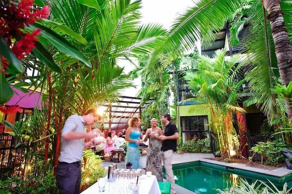 Dreamcatcher Beach-Side Apartments Port Douglas