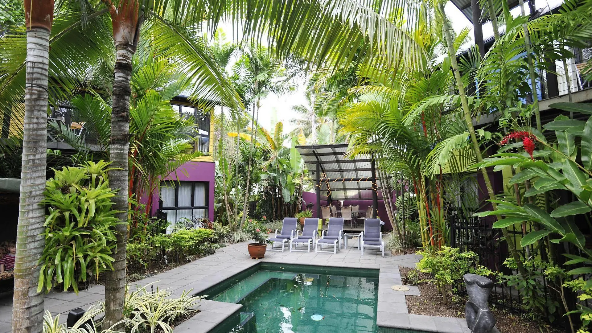 Dreamcatcher Beach-Side Apartments Port Douglas