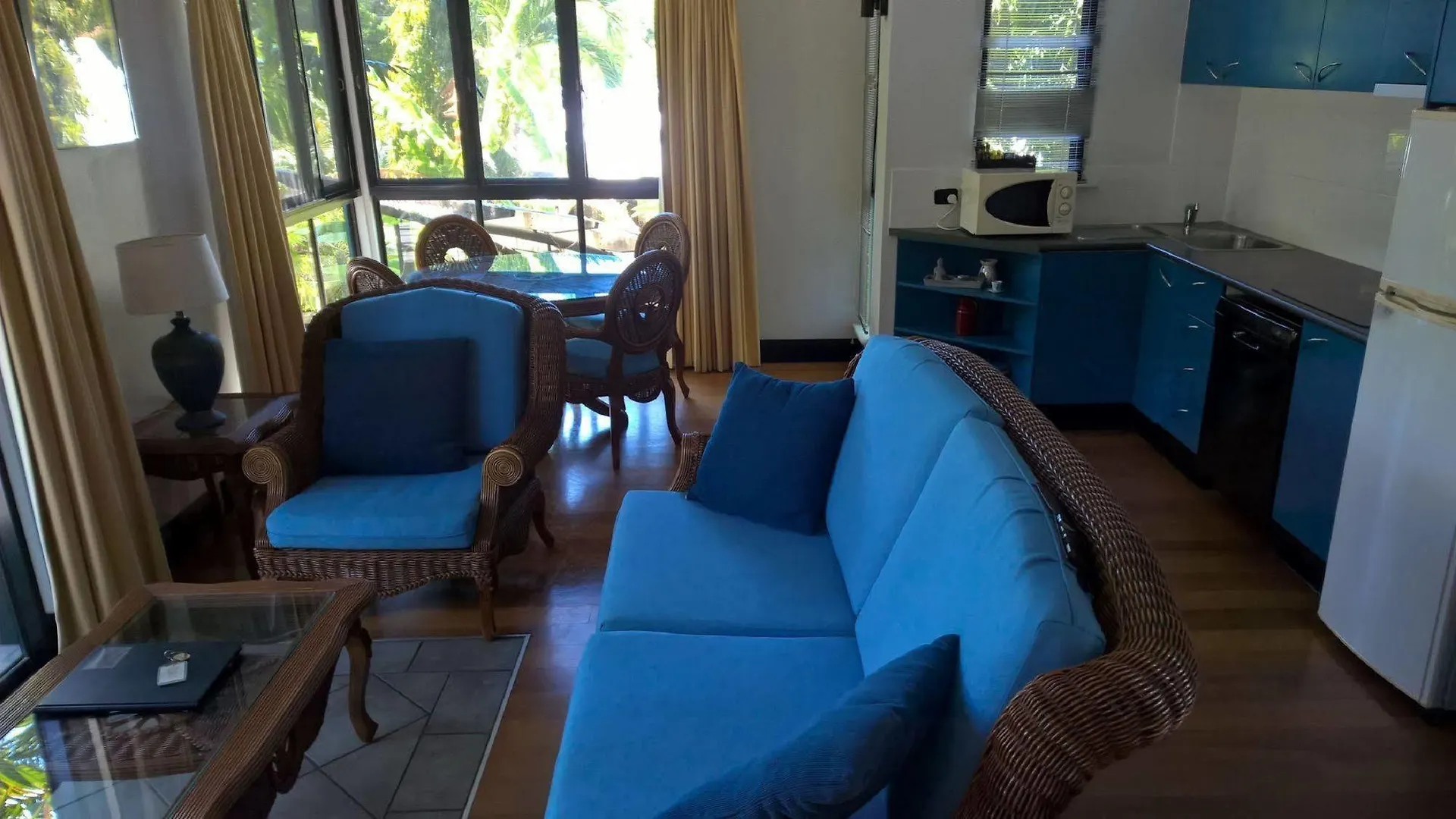 Dreamcatcher Beach-Side Apartments Port Douglas Aparthotel
