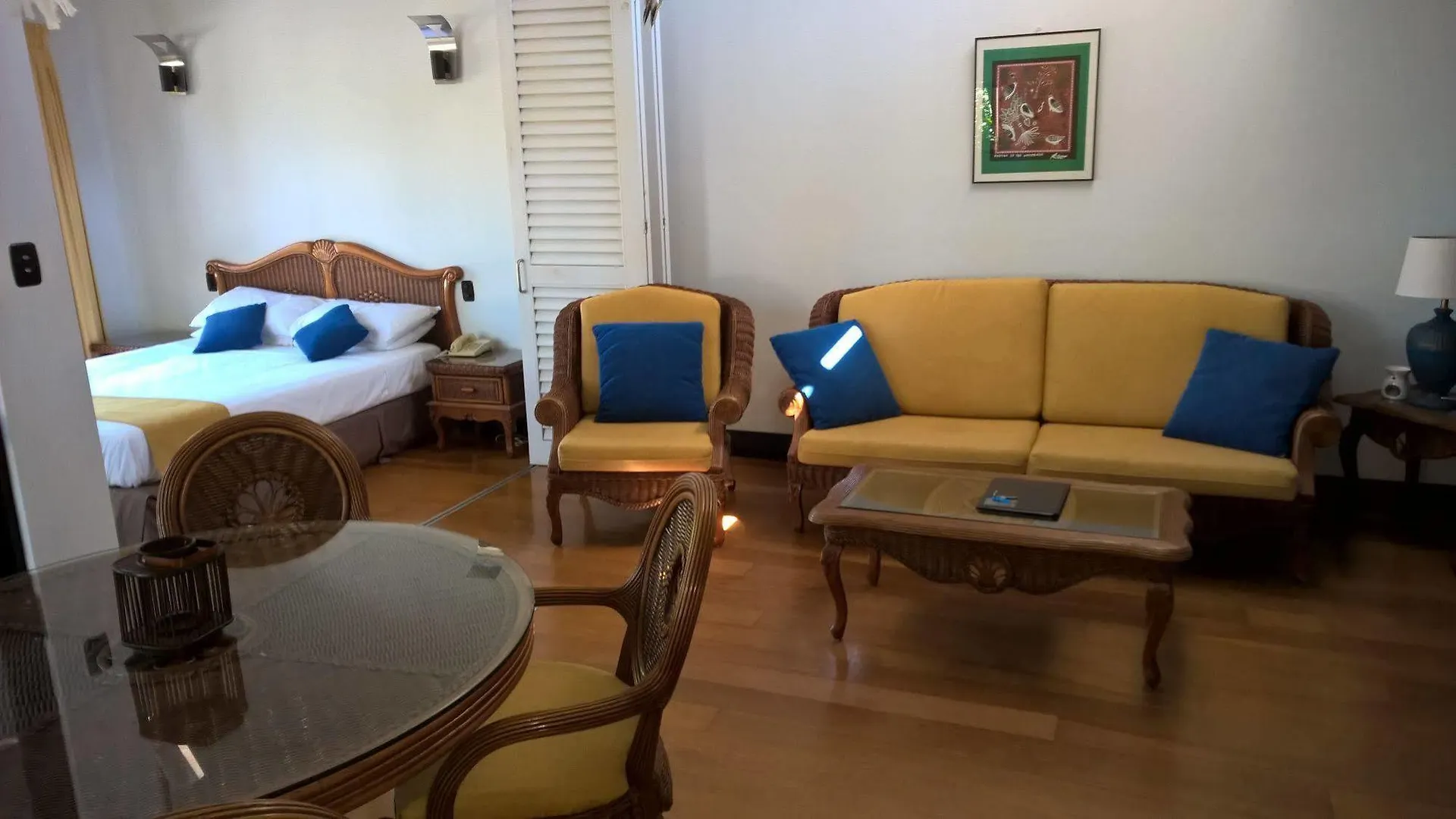 Dreamcatcher Beach-Side Apartments Port Douglas Australia