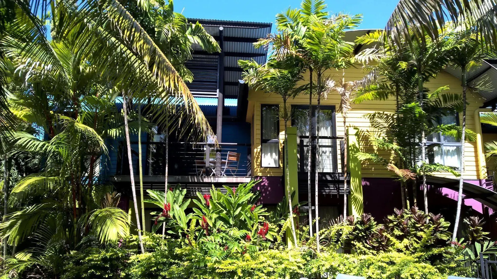 Dreamcatcher Beach-Side Apartments Port Douglas Aparthotel